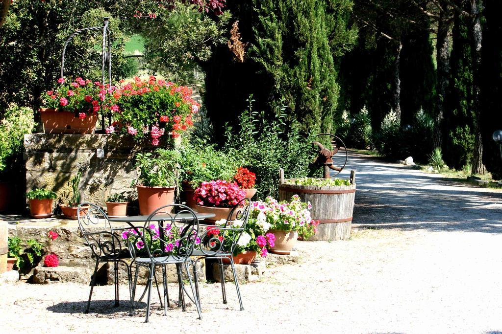 Agriturismo Castello Di Belforte Todi Exterior photo
