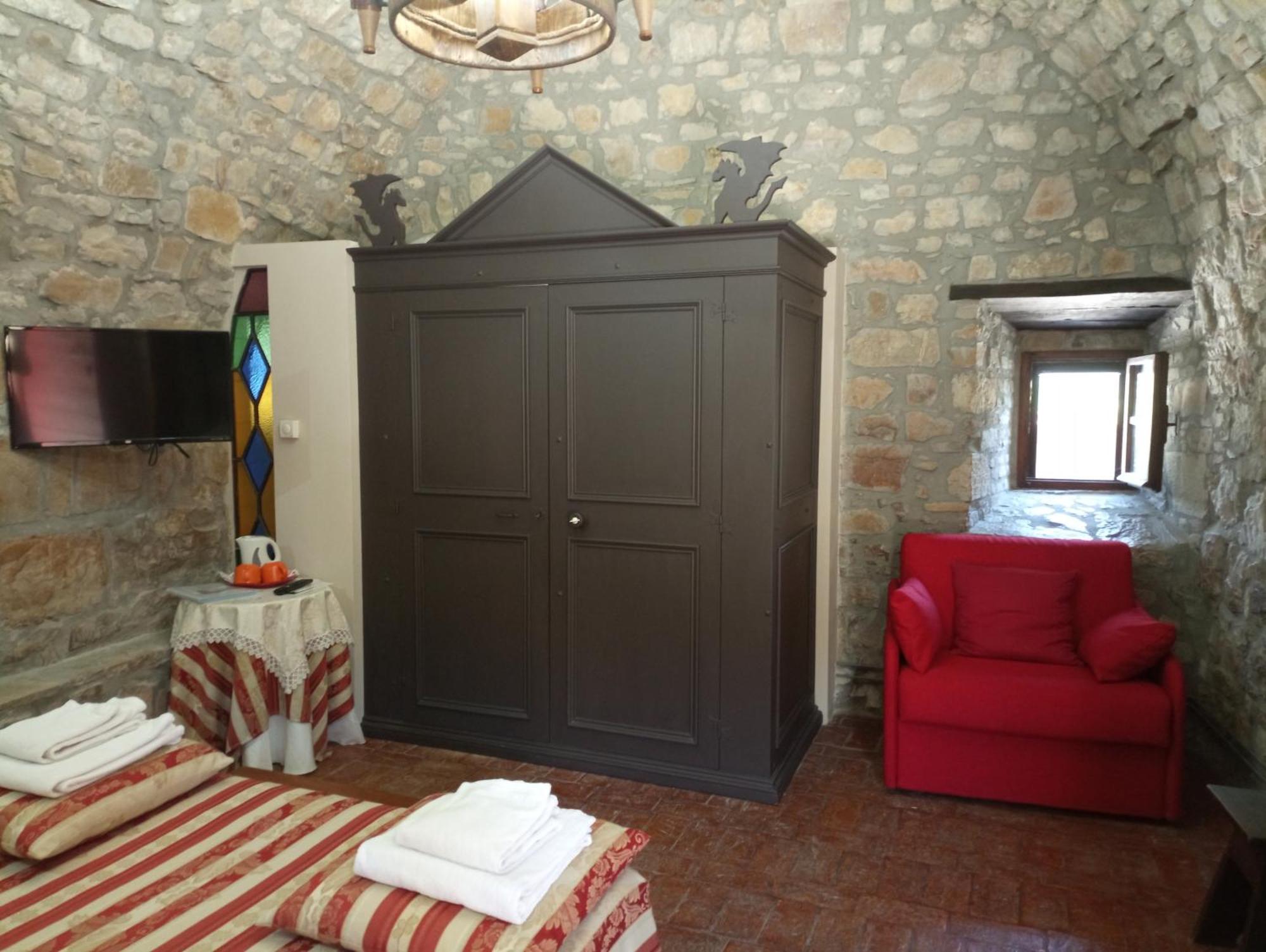 Agriturismo Castello Di Belforte Todi Exterior photo