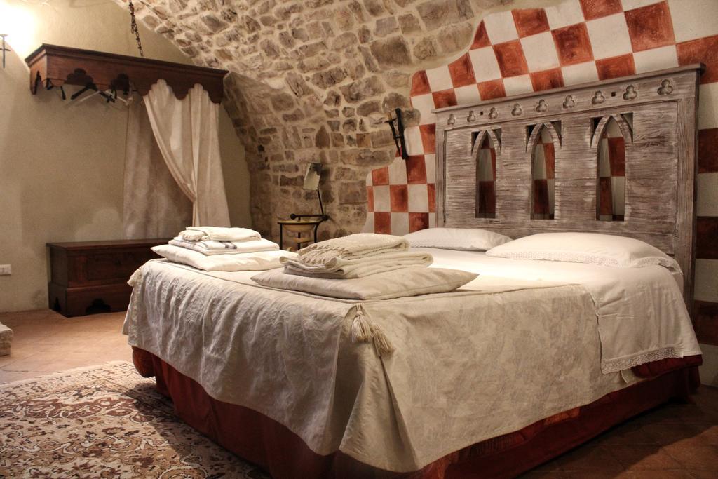 Agriturismo Castello Di Belforte Todi Exterior photo