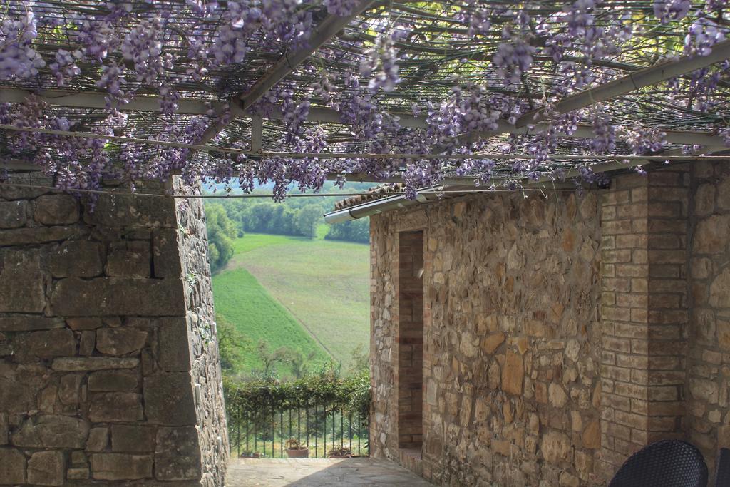 Agriturismo Castello Di Belforte Todi Exterior photo