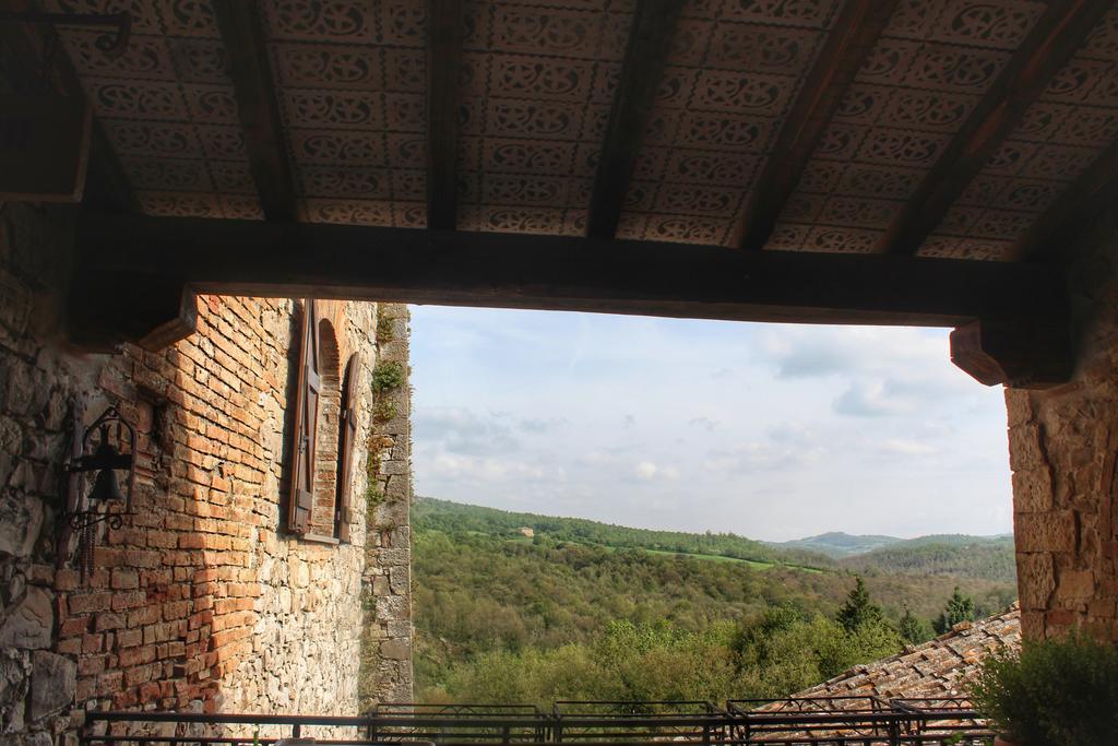 Agriturismo Castello Di Belforte Todi Exterior photo